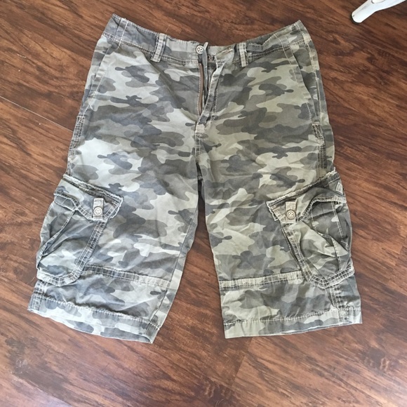 Army buckle shorts
