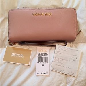 Michael Kors Jet Set Travel Saffiano Wallet