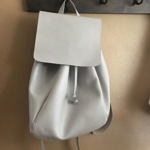 Large pebble leather light grey Zara backpack!
