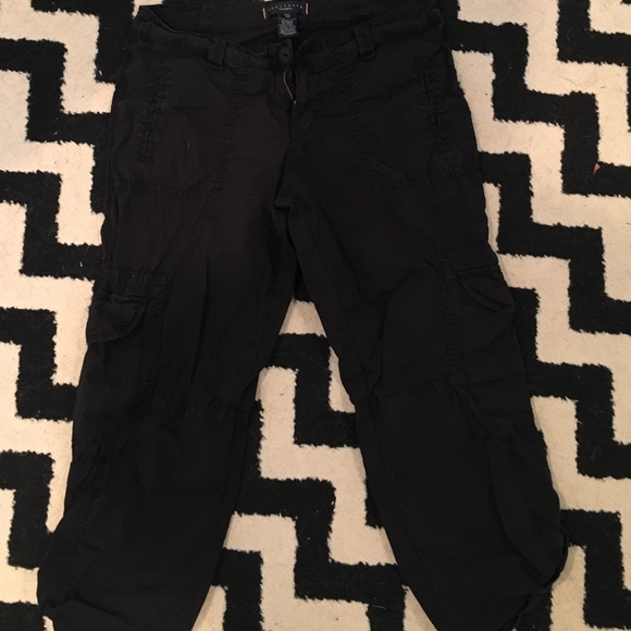 Black Cargo Cropped Pants