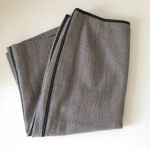 Elie Tahari pencil skirt