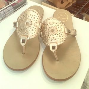 Jack Rogers Georgica sandals 7 platinum