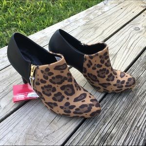 NWT Leopard Print Ankle Boots/Booties Size 10