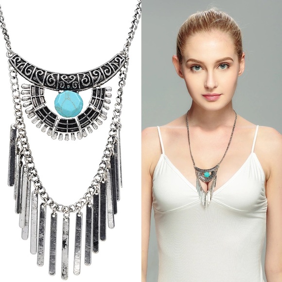 Turquoise Stone Pendant Necklace