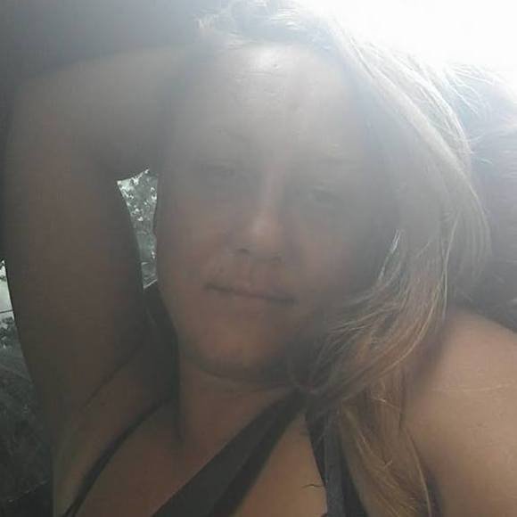 Meet your Posher, Janet - Picture 1 of 1