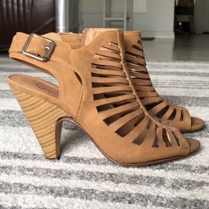Tan heels