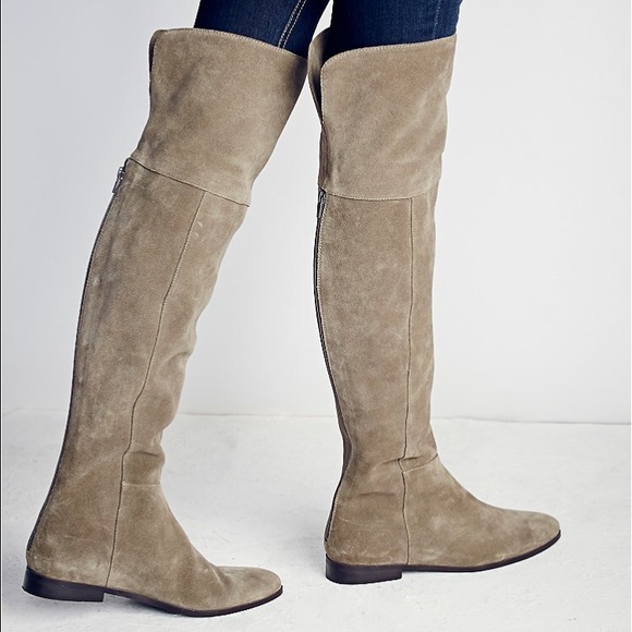 ⚡️CLOSET SALE⚡️Classy Over The Knee Boot - Picture 2 of 4