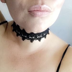 Black Lace Choker