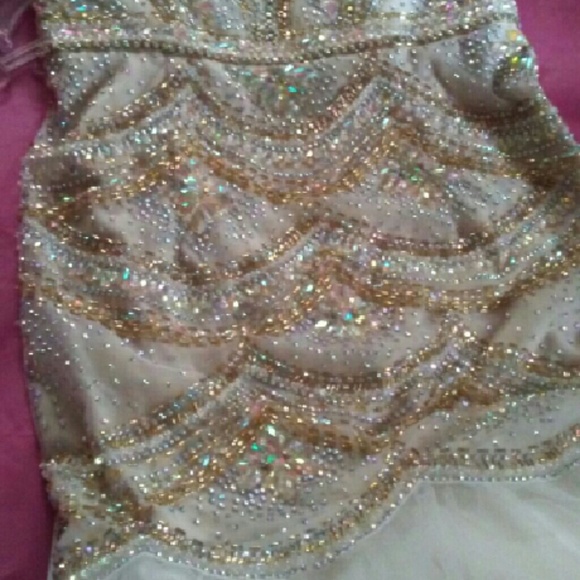 prom or reception dress - Picture 3 of 4