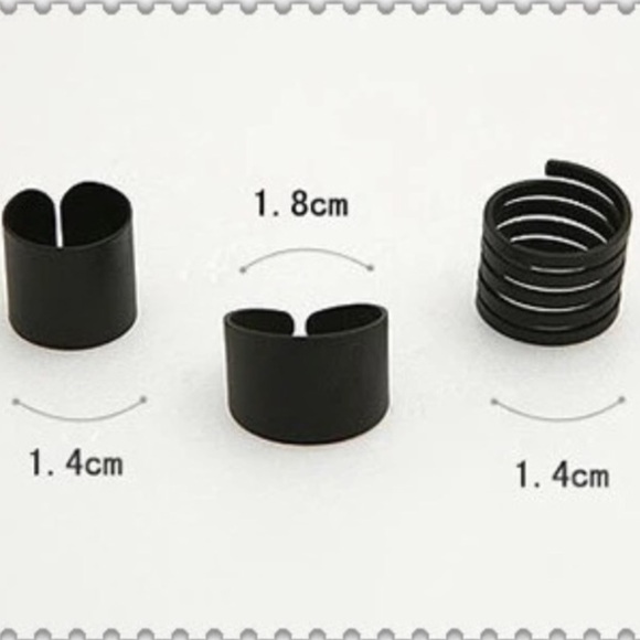 Black Ring Set - Picture 2 of 2