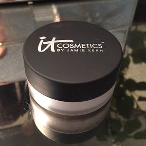 IT Cosmetics Bye Bye Pores HD Micro-Powder