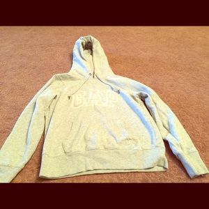 Sweatshirt in gray by Gap