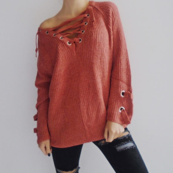 SOLD OUT ❌ Molly Lace-Up Sweater - Picture 3 of 4