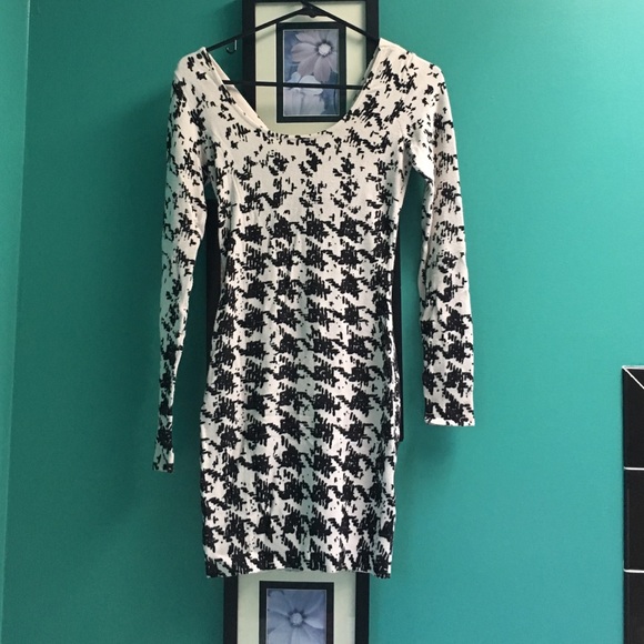 GUESS sweater dress