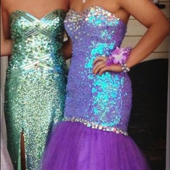 Dresses & Skirts - One of a kind prom dress! Only worn once!
