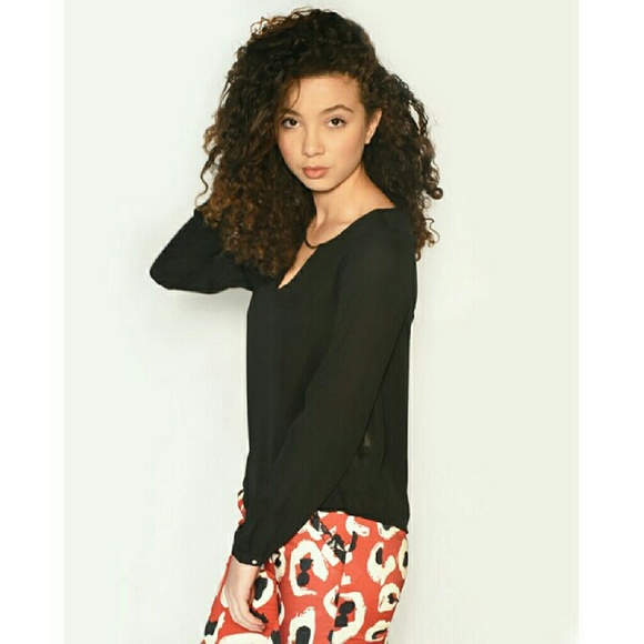 Long Sleeve Keyhole-Detail Blouse