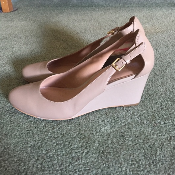 Nude leather wedges - Picture 3 of 3