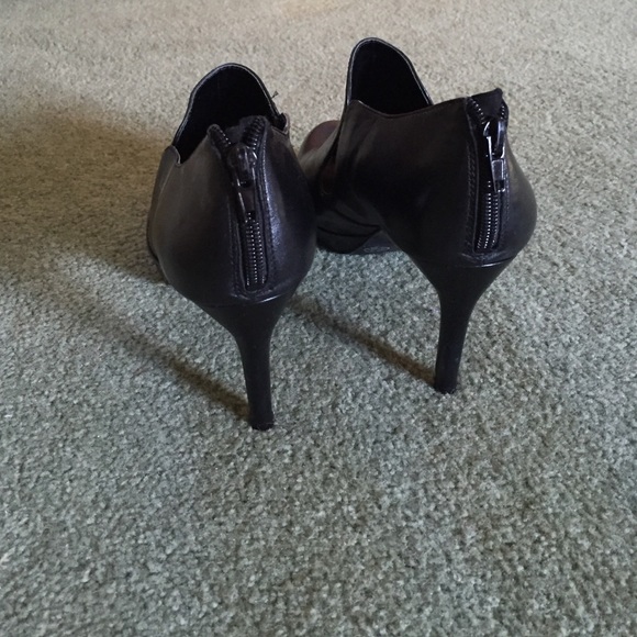 Black leather  dress booties - Picture 4 of 4