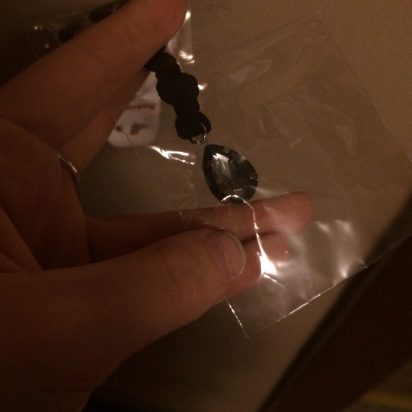 💟Zig Zag Choker With Gem💟 - Picture 2 of 2