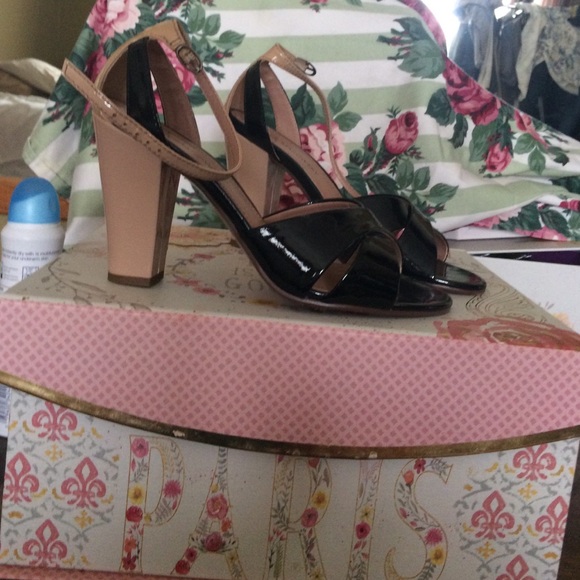 Dressy sandals - Picture 2 of 2