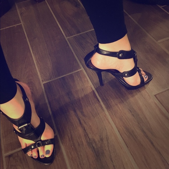 ✨SALE✨Buckle Heels Size 7.5