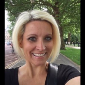 Meet your Posher, Crystal