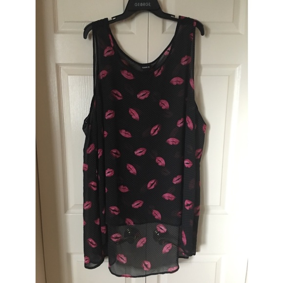Torrid Kiss Top