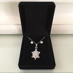 Cute Turtle Cubic Zirconia Necklace w Studs