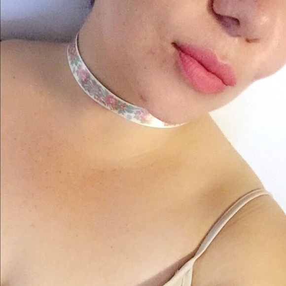 🌸Flower Choker🌸