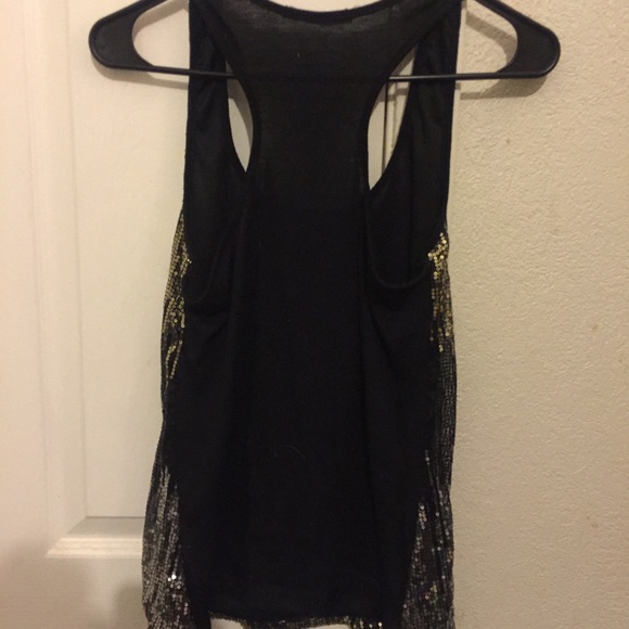 Sequenced Tank Top - Picture 2 of 3