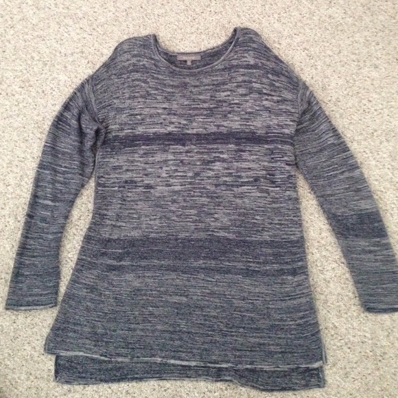 Daisy Fuentes sweater