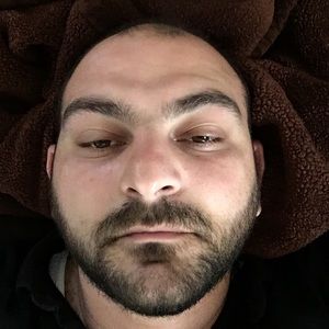 Meet your Posher, Petros