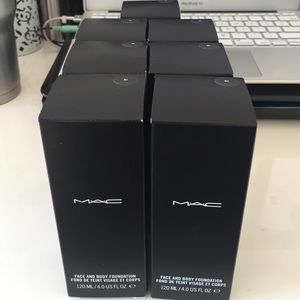 MAC Face and Body Foundation
