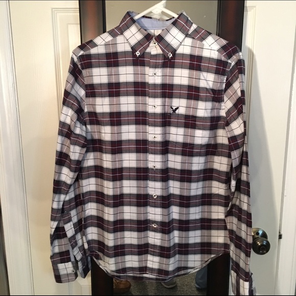 BRAND NEW American Eagle Classic Fit Plaid
