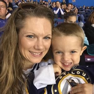 Meet your Posher, Stephanie