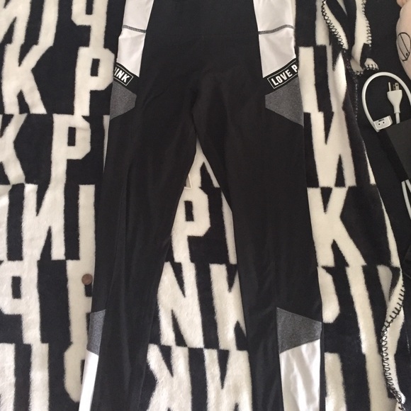 PINK ultimate leggings