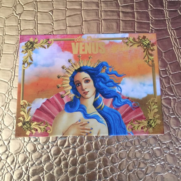 Limecrime Venus palette