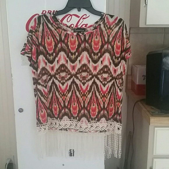 Womans Top w/fringe