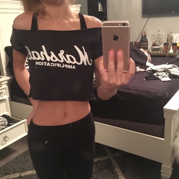 Off the Shoulder crop top