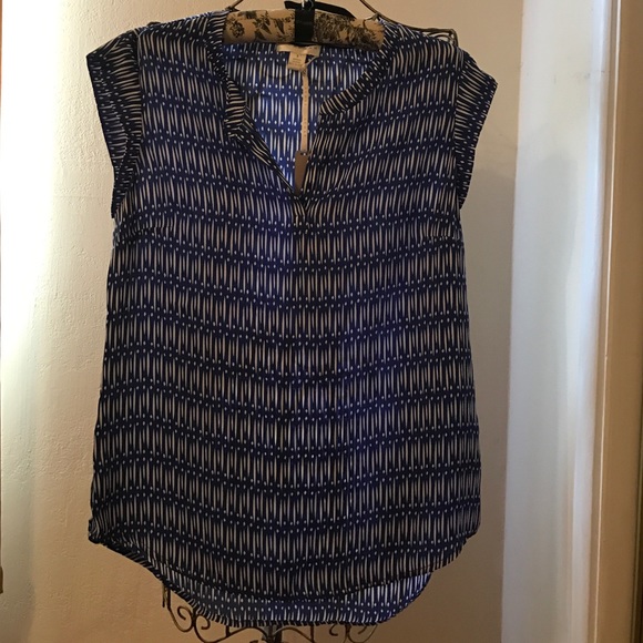 Patterned short sleeve blouse