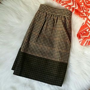 // J. CREW ● LAMBS WOOL TWEED SKIRT