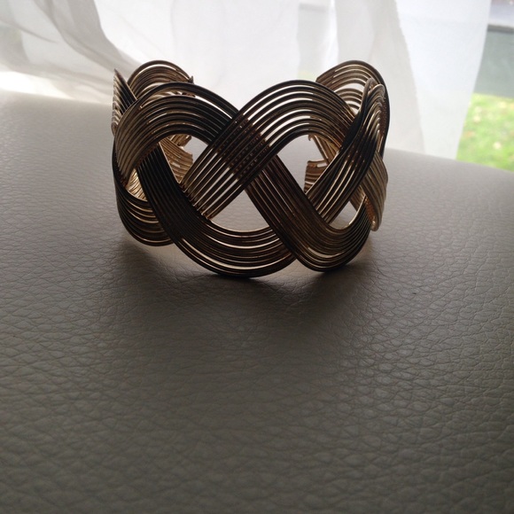 Gold bracelet - Picture 2 of 3