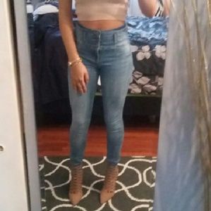 3 button lightwash highwaisted jeans