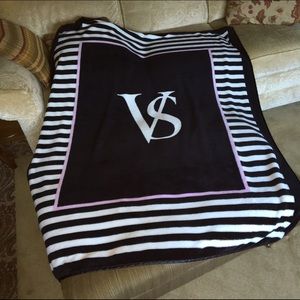 Perfect condition VS BLANKET