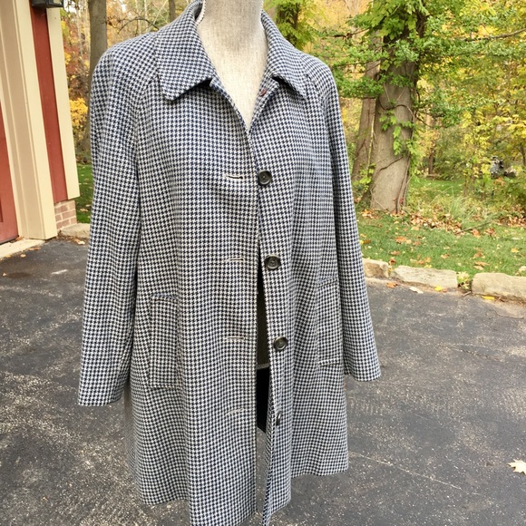 Lands End women's petite 12 swing coat