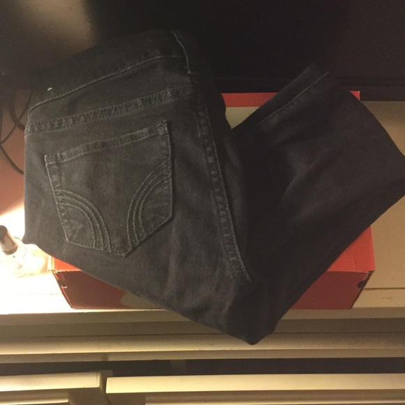 Beautiful black hollister  skinny jeans
