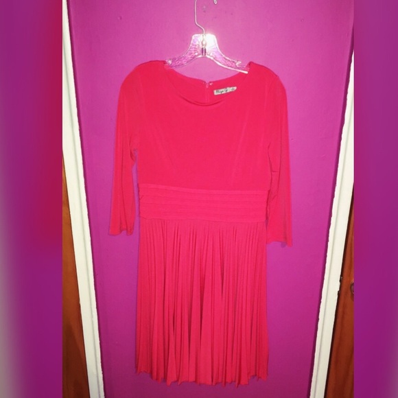 Beautiful red party dress.(never worn)