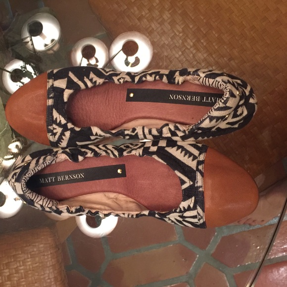 Navy blue and white pattern ballet style shoes