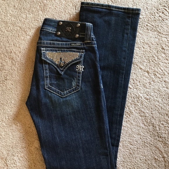 Miss Me jeans, size 27, with crystals pockets. - Picture 1 of 4