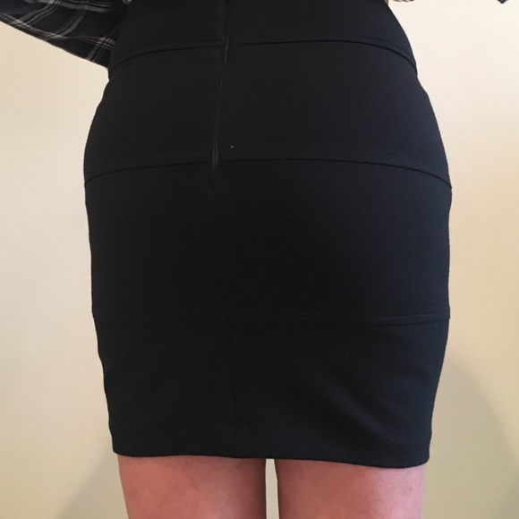 Skirt - Picture 1 of 2